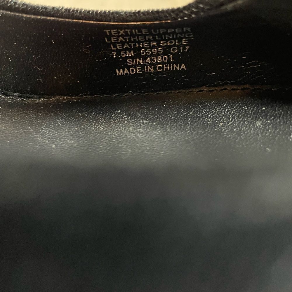 NIB Tory Burch Josephine Black Velvet Pumps Size 7.5 - Picture 11 of 11